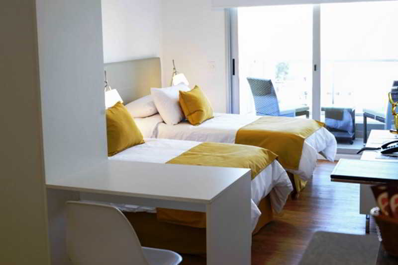 Merit & 3* Montevideo